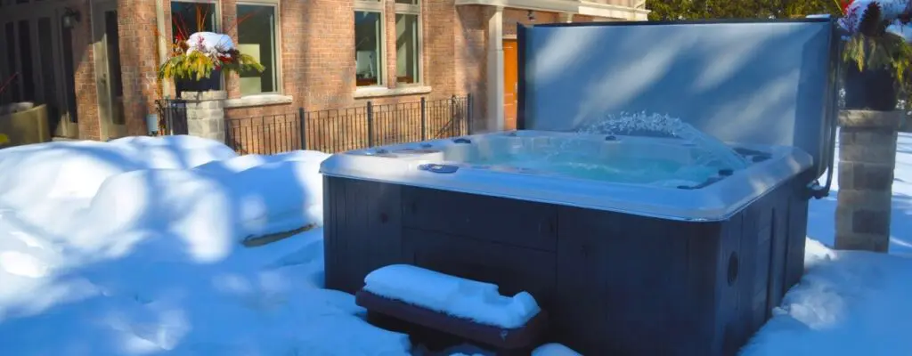 make-your-hot-tub-party-the-highlight-of-your-christmas