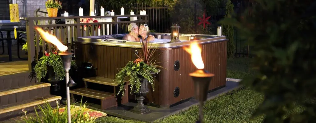 how-to-prepare-your-hot-tub-for-autumn
