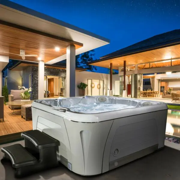 Hydropool Serenity 5900 Hot Tub