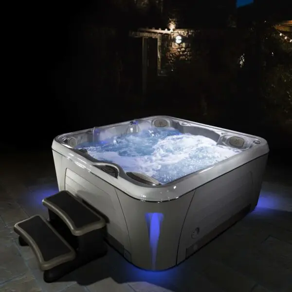 Hydropool Serenity 5900 Hot Tub