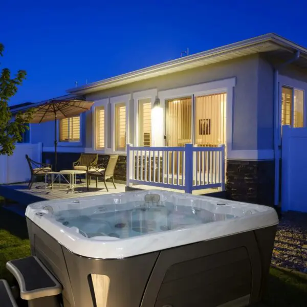 Hydropool Serenity 6600 Hot Tub