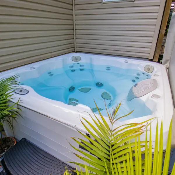 Hydropool Serenity 6800 Hot Tub