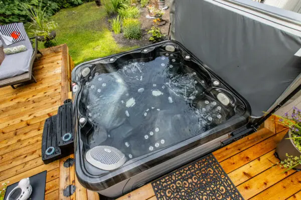 Hydropool Serenity 6900 Hot Tub