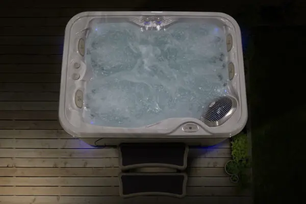 Hydropool Serenity 4300 Hot Tub