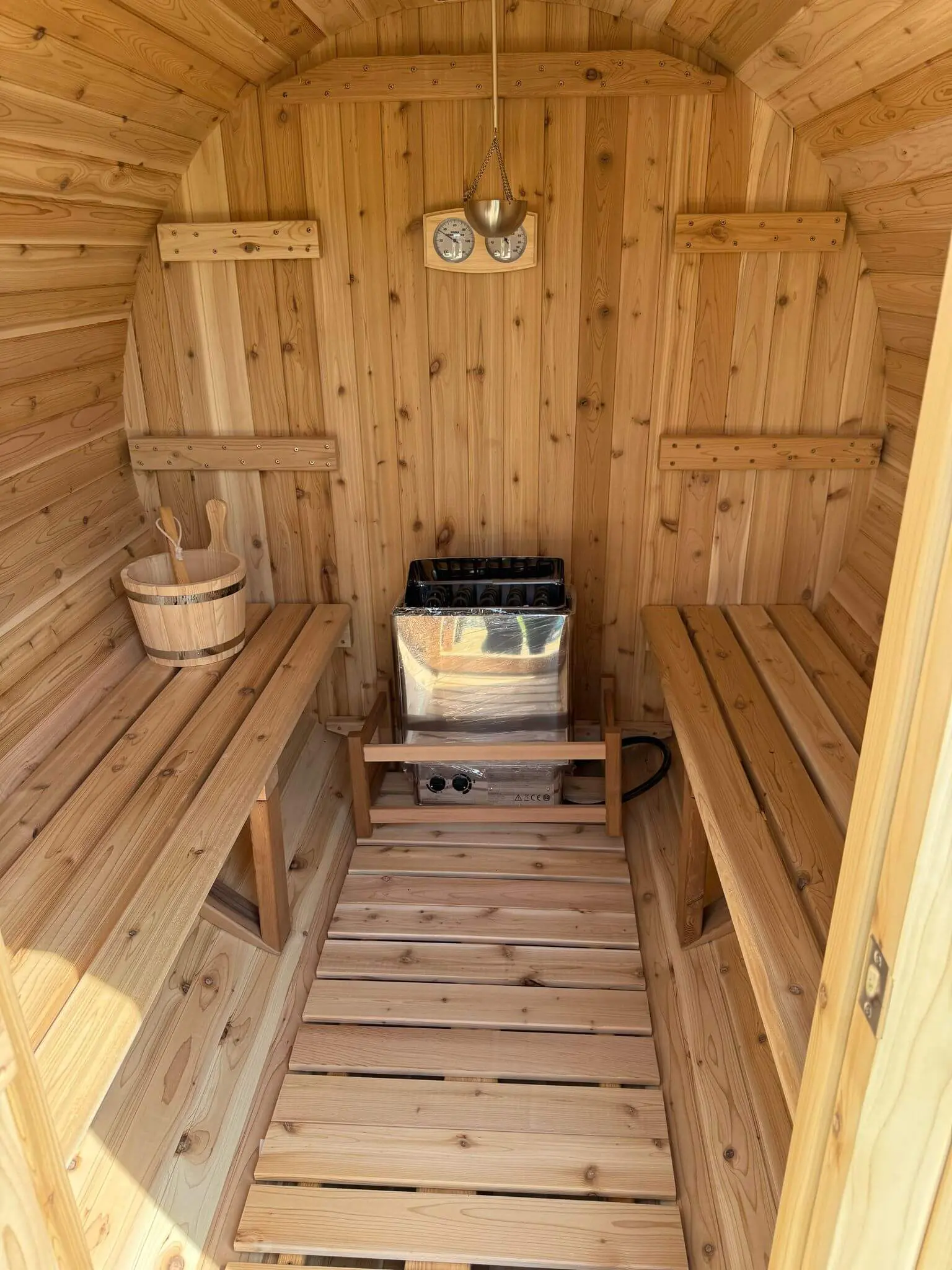 Barrell Luxe Outdoor Sauna - 6 foot