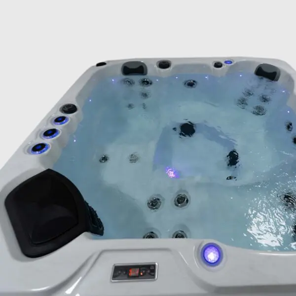 amara luxe hot tub overhead view with water