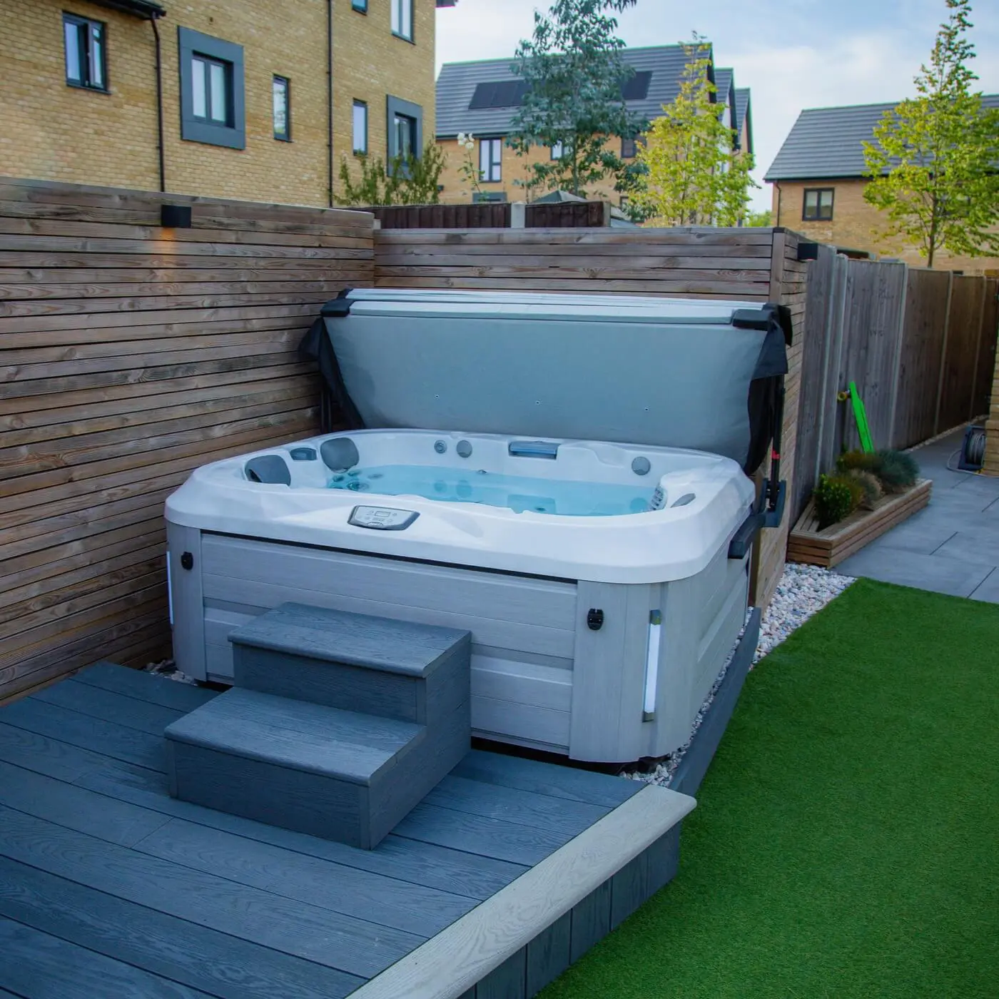 Jacuzzi® J-315™ Comfort Hot Tub With Lounger For Small Spaces