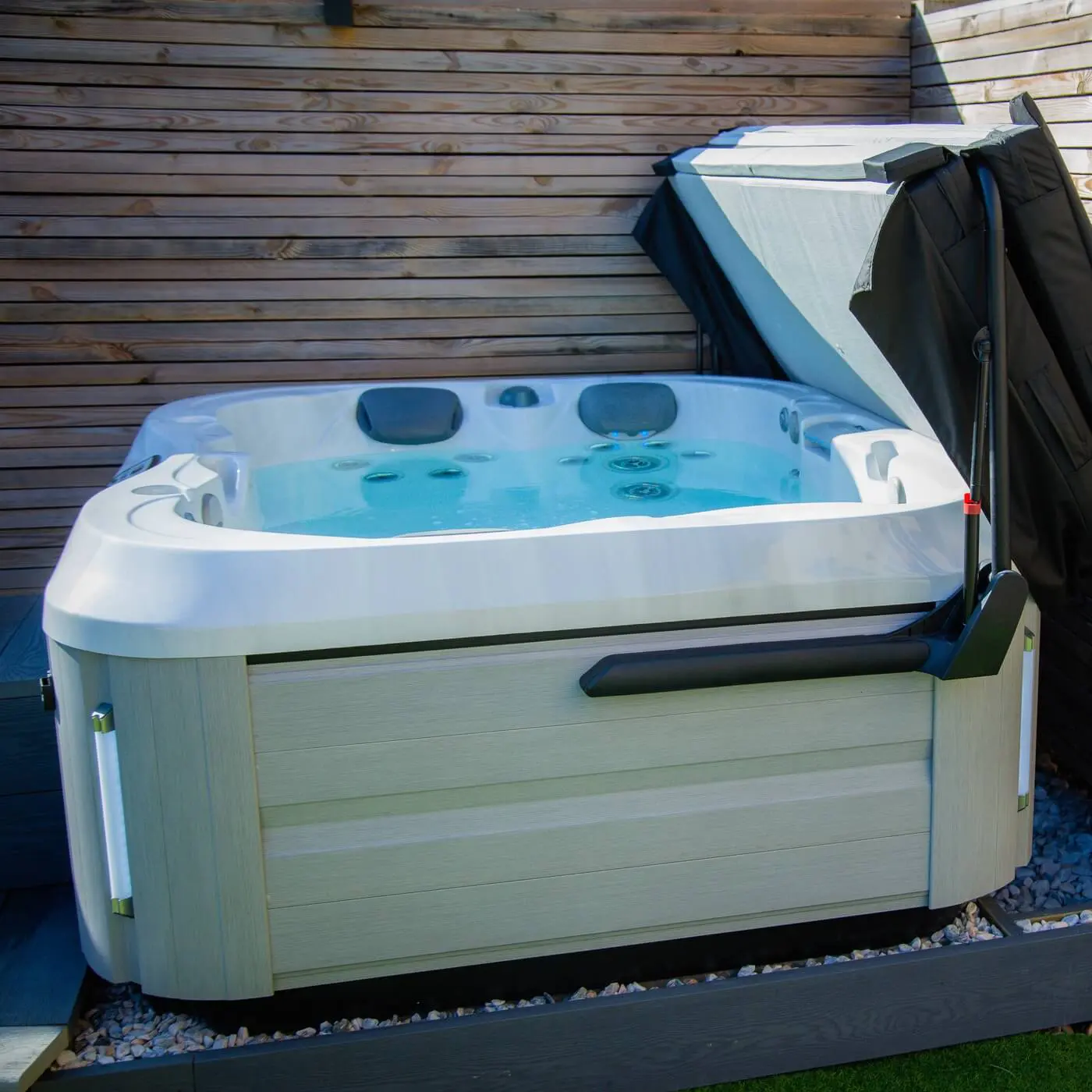 Jacuzzi® J-315™ Comfort Hot Tub With Lounger For Small Spaces