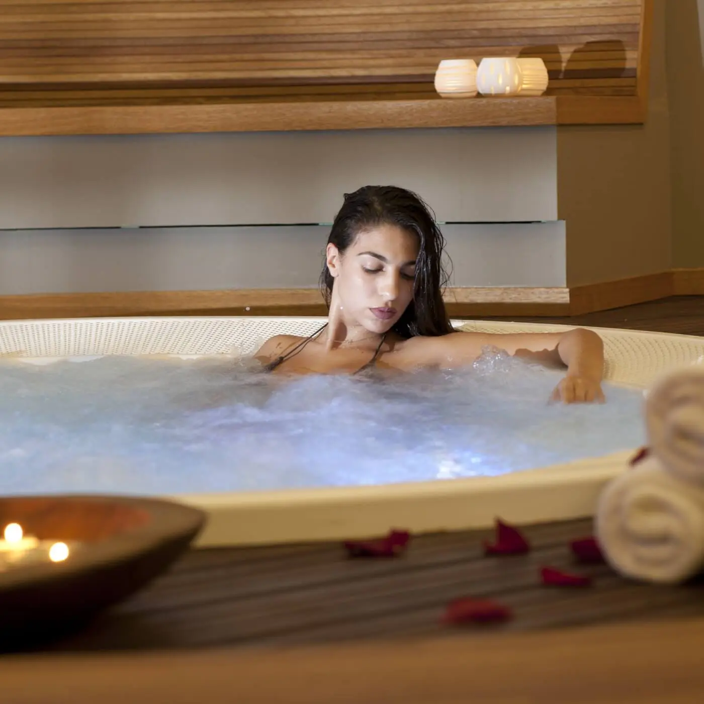 Jacuzzi® Alimia Pro Hot Tub