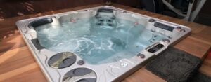 How much water can a hot tub hold?