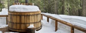 How to Deal With Snow on Your Hot Tub Cover
