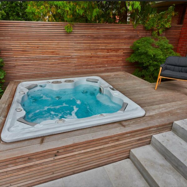 hydropool 4500 serenity hot tub sink into patio decking