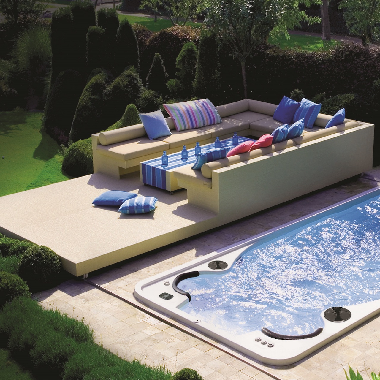 Walk On Retractable Hot Tub Covers