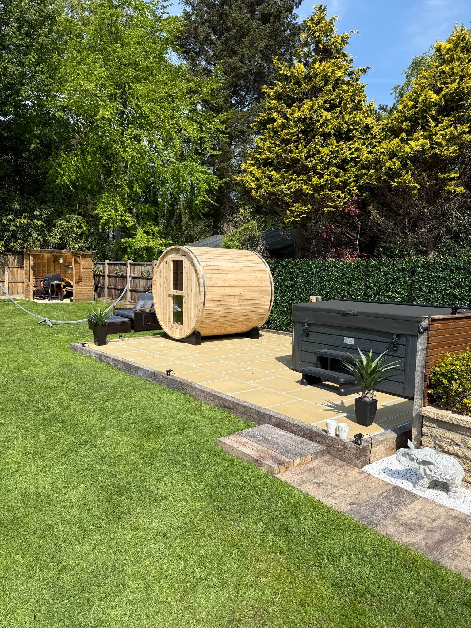 Barrell Luxe Outdoor Sauna - 6 foot