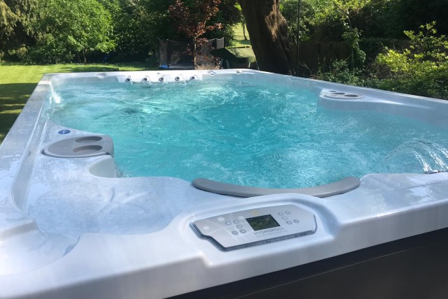 Hydropool AquaPlay 12FFP Swim Spa