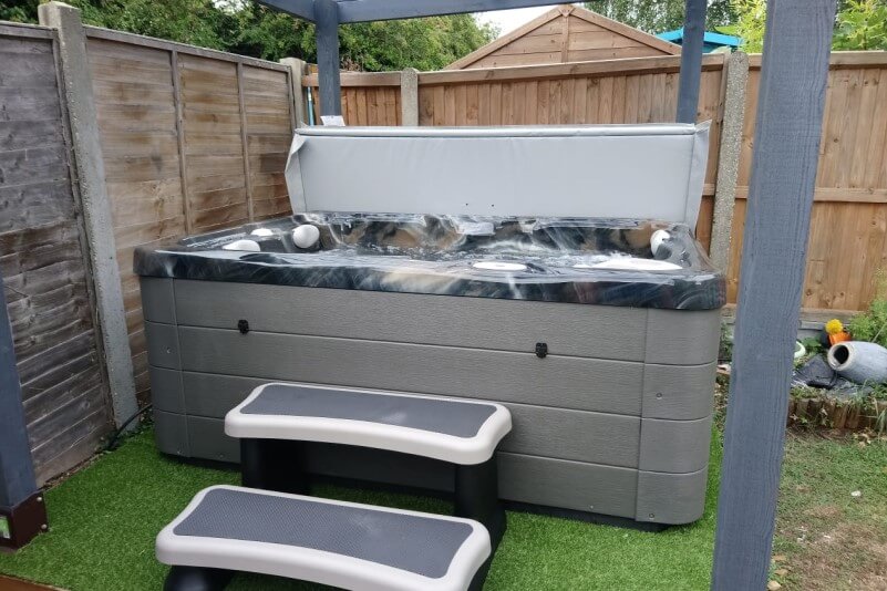 Hydropool Serenity 4500 Hot Tub