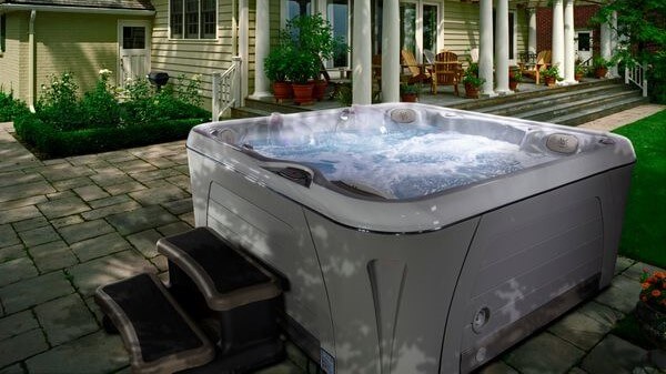 Hydropool Serenity 5900 Hot Tub