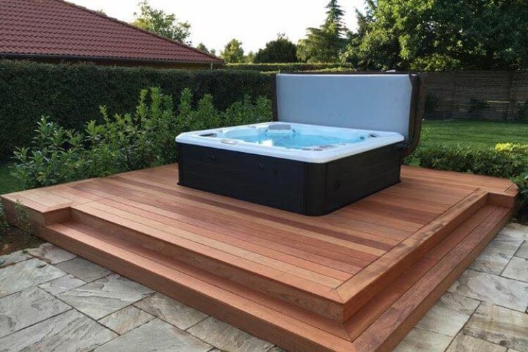 Hydropool Self Cleaning Hot Tub 695