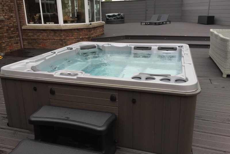 Self Cleaning 790 The Hot Tub And Swim Spa Company