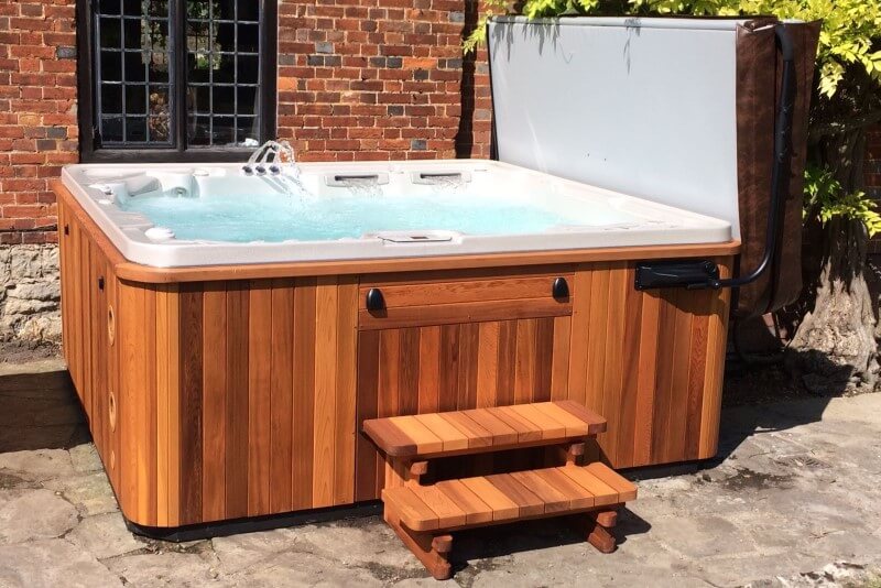 Hydropool Self Cleaning Hot Tub 790