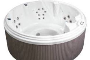 Wellis Earth Hot Tub