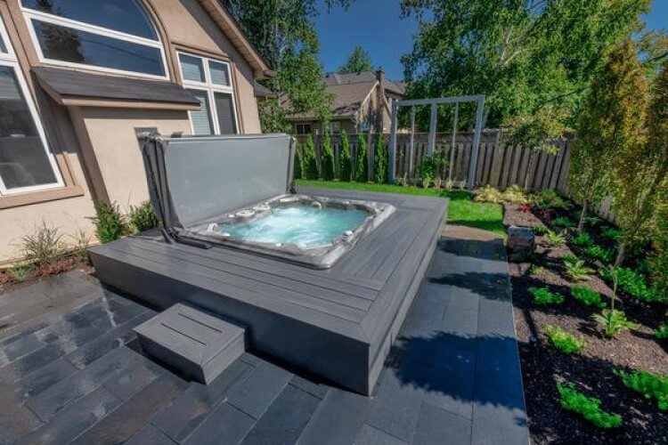 Hydropool Self Cleaning Hot Tub 720