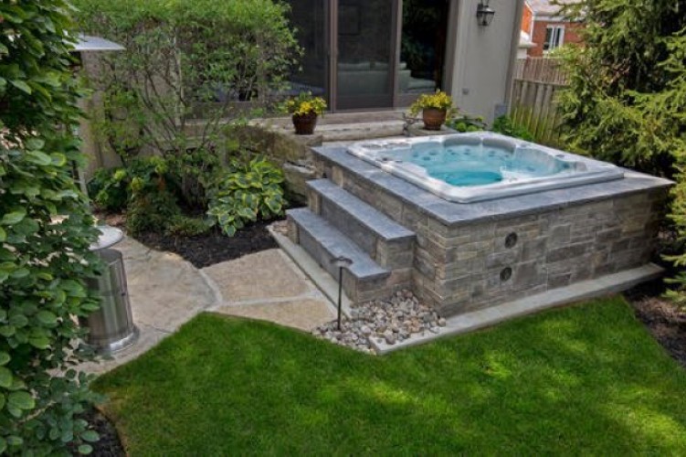 Hydropool Self Cleaning Hot Tub 770