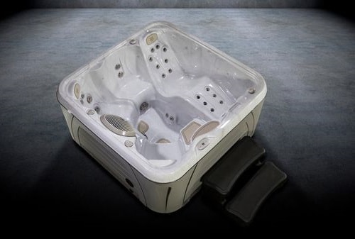 Hydropool Serenity 4500 Hot Tub