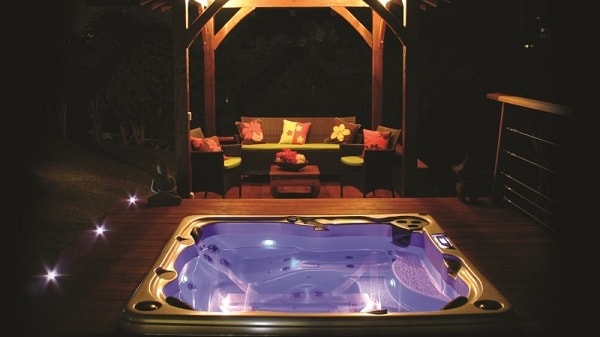 Hydropool Serenity 5900 Hot Tub