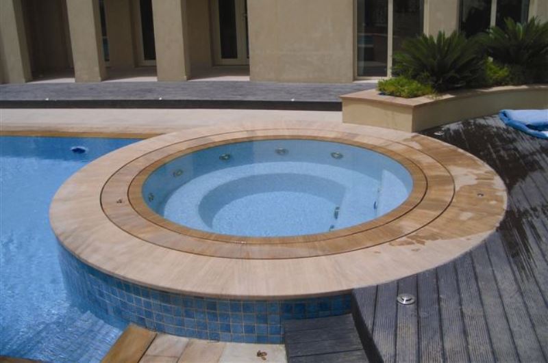 Bespoke Hot Tubs