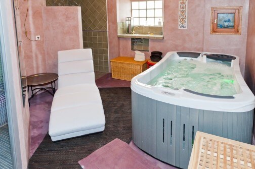Hydropool Serenity SE-4L Hot Tub