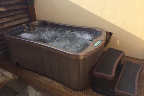 Hydropool Serenity SE-4L Hot Tub