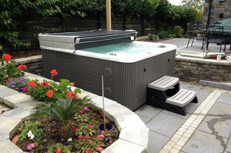 Hydropool Serenity SE-5 Hot Tub