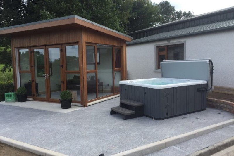Hydropool Serenity SE-5 Hot Tub