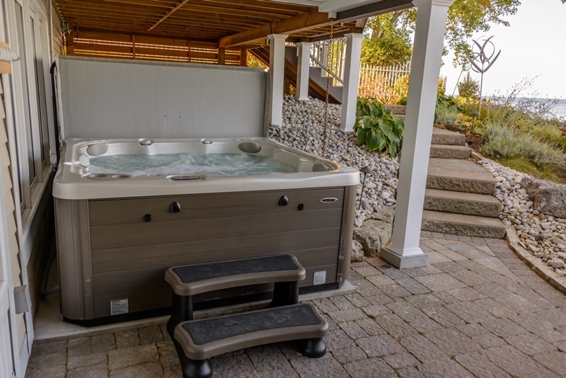 Hydropool Serenity 6600 Hot Tub