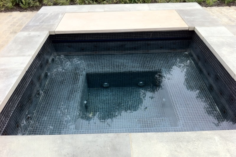 Square and Rectangular Hot Tubs