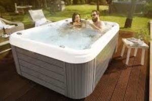 Wellis Sun Hot Tub