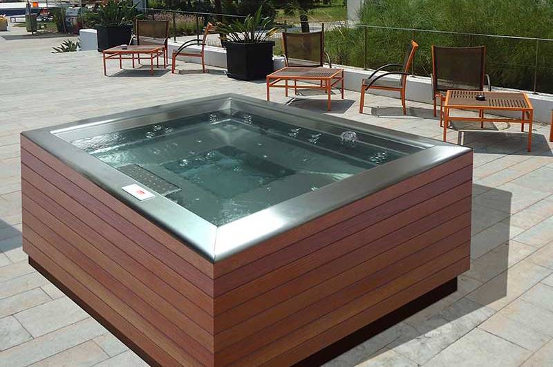 Bespoke Hot Tubs